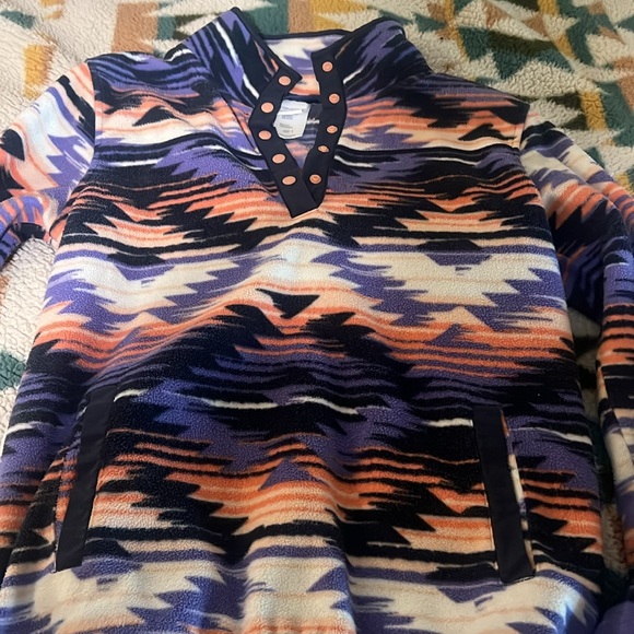 Fleece Pullover - Picture 2 of 5